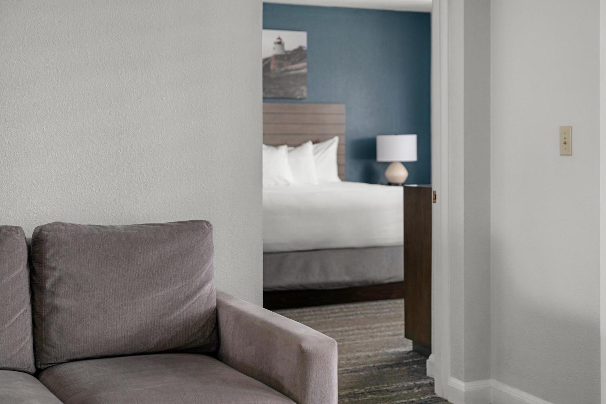 Club Wyndham Newport Onshore Екстер'єр фото